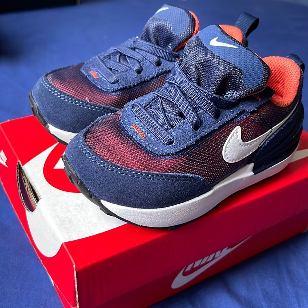 Nike waffle one sneakers for toddlers 7C
